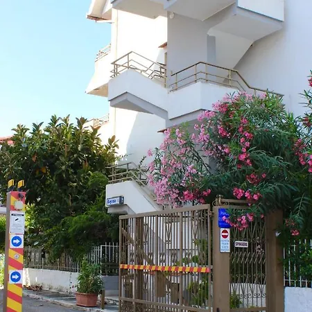 Apartment Scalea 公寓 *